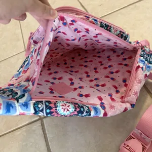 Vera Bradley Harry Potter Luna Medallion Lovegood Pink Sling Backpack Universal thumbnail 4