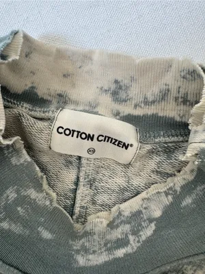 Cotton Citizen Cropped Sweatshirt thumbnail 4