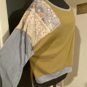 Free People We the Free Patchwork Shoulder Ribbed Long Sleeve Tee Shirt 💜🖤 thumbnail 3