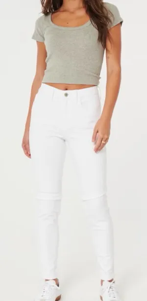 Hollister Women's Ultra High-Rise Straight Jeans White Size 3 thumbnail 1