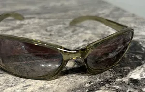 Stylish Green Sunglasses thumbnail 1