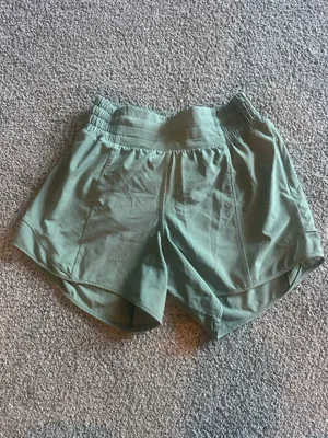 Lululemon Hotty Hot Low-Rise Lined Short 4”  thumbnail 6