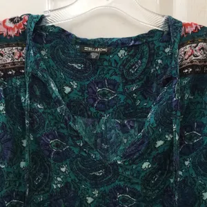 FINAL MARKDOWN Ladies billabong top Small thumbnail 2