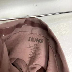 SKIMS Sculpting Above the Knee Shorts in Umber Size XX-Small/X-Small thumbnail 4