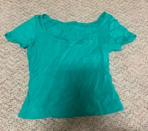 Kelly Green Top thumbnail 1