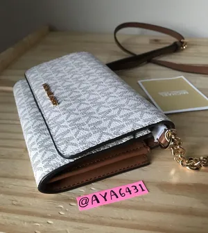 Michael Kors Purse thumbnail 2
