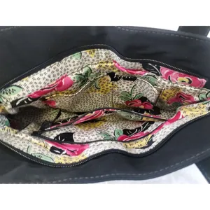 Vera Bradley Women's Black Purse/Handbag/Shoulder Bag SKU3481 thumbnail 4