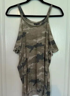 Express Green and Brown camo cold shoulder Tank Top thumbnail 1