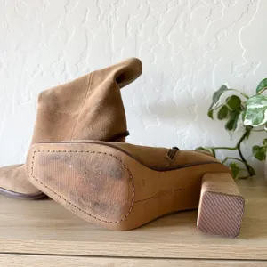 Vince Camuto | Dantania Mid Calf Suede Block Heel Boot‎ in Tan thumbnail 8