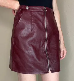 Tagoo All For Leather Burgundy Faux Leather Pleather Mini Skirt thumbnail 4