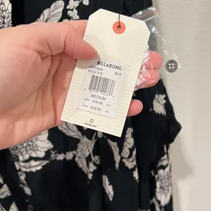 NWT Billibong Floral Tie Neck Blouse | Medium thumbnail 5