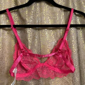 Free People Bright Eyes Hot Pink Romantic Coquette Sheer‎ Lace Bralette S NWOT thumbnail 2