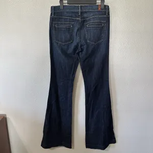 7 For All Mankind Button Fly Flare‎ Leg Jeans Womens Size 27 Dark Wash Stretch thumbnail 4