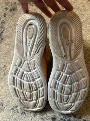 Nike Air Max Axis Women's Running Shoes thumbnail 8