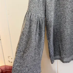 Zara Heather Gray Long Sleeve Top soft fuzzy fabric size M thumbnail 3