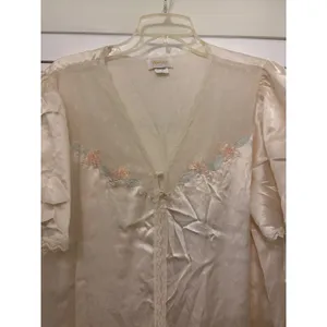 Barbizon Vintage Pale Cream Floral Embroidered‎ Elegant Lace Trim Long Robe 1X thumbnail 4