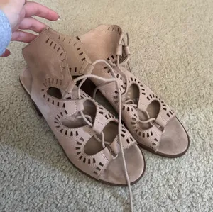 Mossimo Supply Co Tie up heels thumbnail 1