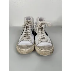 Nike Women's Blazer Mid‎ 77 White Black Size 7.5 thumbnail 2