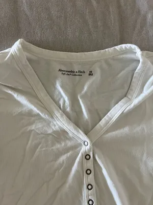 Abercrombie Long Sleeve thumbnail 2