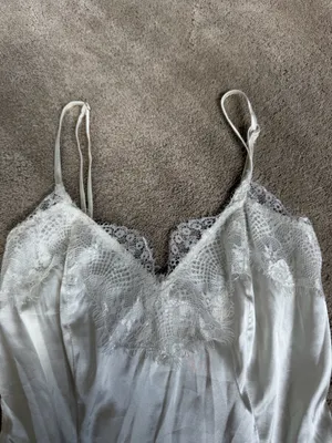 PrettyLittleThing White Satin Lace Bodysuit Size 4 thumbnail 3