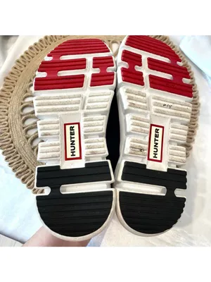 Hunter Irena Low Top Sneaker Black Red Size 6.5 Athleisure Gorpcore Sport Luxe thumbnail 12