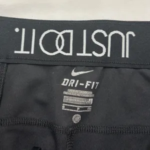Nike Dri-FIT Women Black Cropped Running Leggings Just Do It thumbnail 4