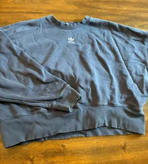Adidas Sweatshirt Crewneck Women’s Medium Navy Blue Logo Embroidered thumbnail 1