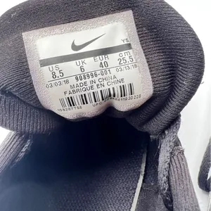 Nike Women's Black and White Athletic Sporty Running Swoosh Logo Sneakers Sz 8.5 thumbnail 13