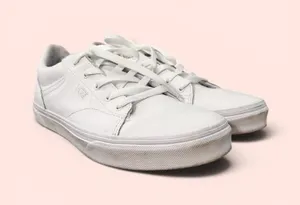 Vans Leather Classic White Low-Top Sneakers thumbnail 1