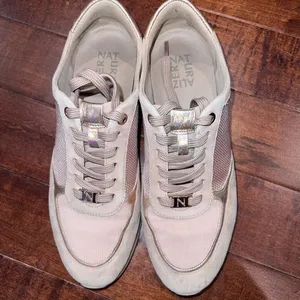Stuart Weitzman Nude Gold sneakers thumbnail 2