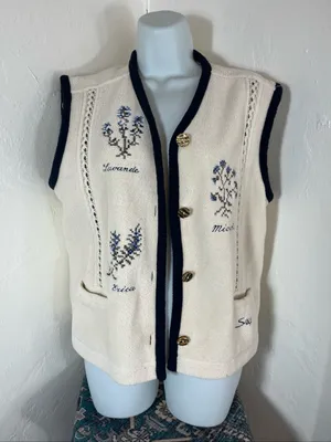 Cream Sleeveless Floral Knit Vest with Navy Trim thumbnail 1