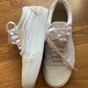 Vans Casual Shoes White Cream Women Size 9 Footwear Everyday Mens 7.5 Shoes thumbnail 2