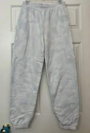 Aritzia Sweatpants TNA thumbnail 1