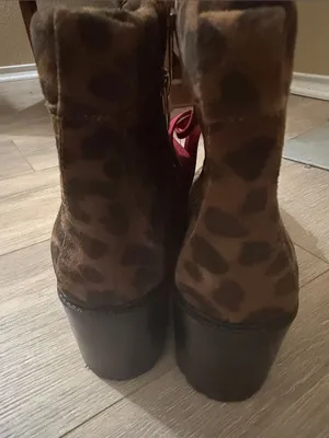 Vince Camuto Brown Leopard Lace-Up Boots with Red Laces thumbnail 4