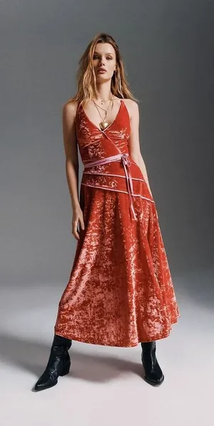 FREE‎ PEOPLE Deia Velvet Midi Dress Pink Rose Strappy Dainty Romantic X-Small thumbnail 1