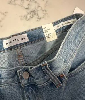 Aritzia Denim Forum Low-Rise 90s Iggy Baggy Jeans thumbnail 6