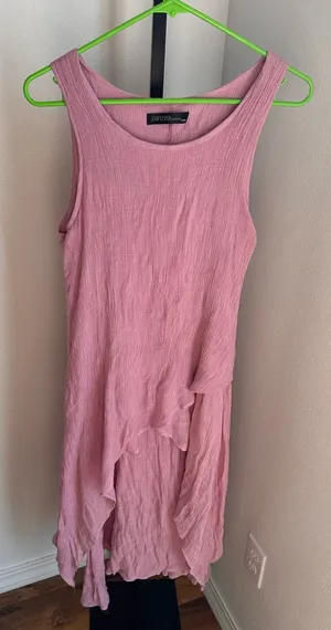Fits like a large high low dress thumbnail 1