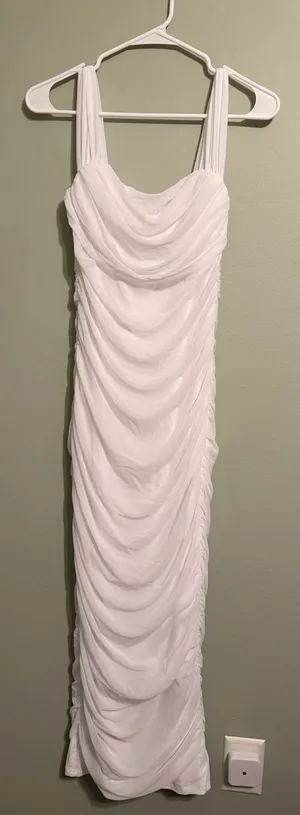 Amazon White Ruched Sleeveless Maxi Dress thumbnail 1