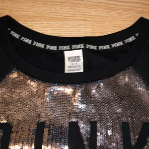 Victoria’s Secret PINK Crewneck Sweatshirt Size Medium Ombré Sequins Runs Small thumbnail 3