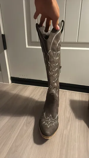 Cowgirl boots Gray Size 7.5 thumbnail 2