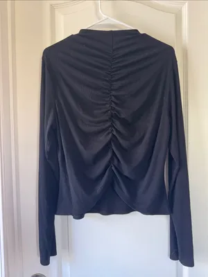 Old Navy Black Long Sleeve Crewneck Tee Top / D26 thumbnail 3