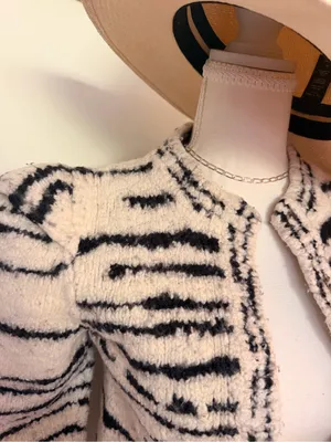 Ulla Johnson Black & Cream Zebra-Print Cropped Teddy Jacket 100%Merino Wool thumbnail 4