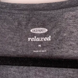 Old Navy Basic Tee thumbnail 2