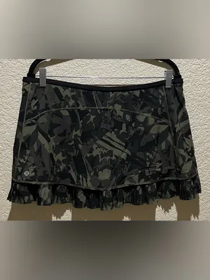 Lululemon City Sky Run By Skirt Black Camo Pleated skirt Size 12 thumbnail 6