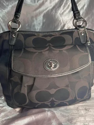 Vintage Y2K Coach Signature Leah Turnlock Black Shoulder Bag thumbnail 1