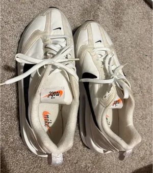 Nike Air Max Shoes thumbnail 2