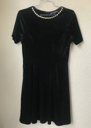 Velvety Dress Size L thumbnail 2