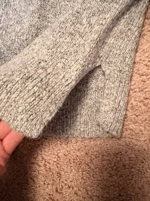 Hollister Gray V-Neck Sweater thumbnail 5