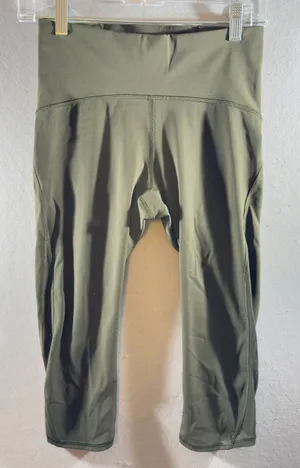 460 |‎ Lululemon Luxtreme Womens 6 High Rise Athletic Crop Leggings Olive Green thumbnail 1