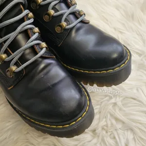 Dr. Martens Leona Boots thumbnail 4